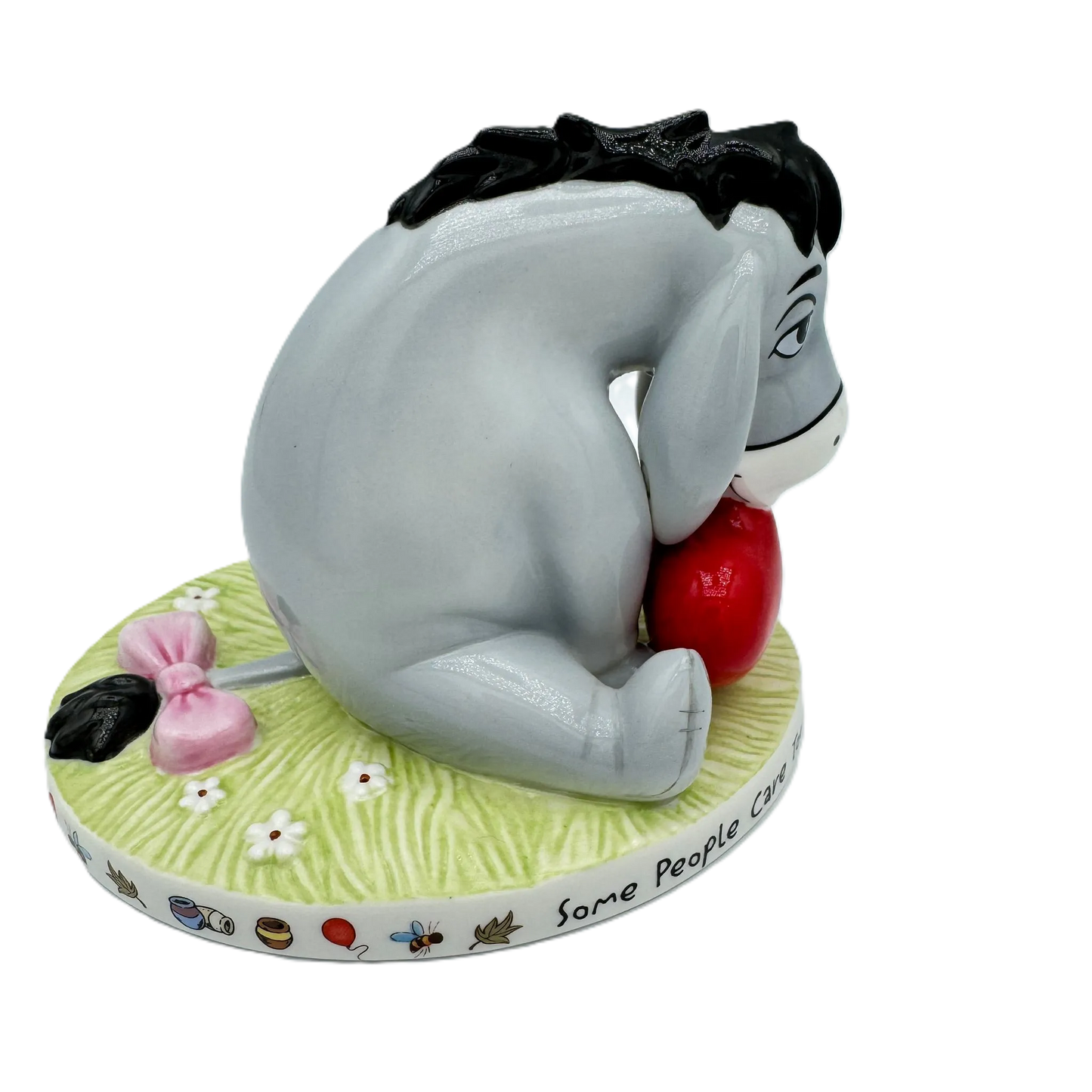 new english ladies disney winnie the pooh i think it is called love figurine - Charterwells