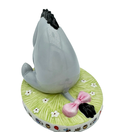 new english ladies disney winnie the pooh i think it is called love figurine - Charterwells