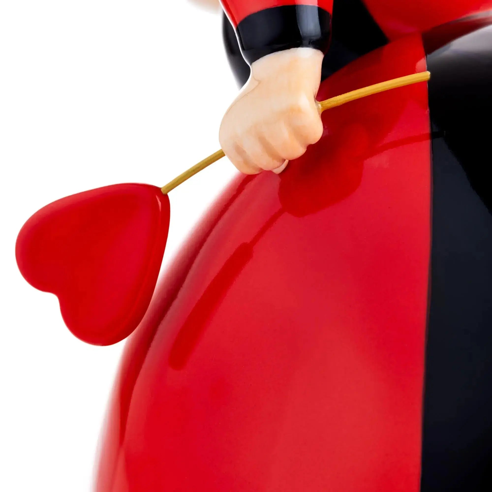 Queen of Hearts image 4