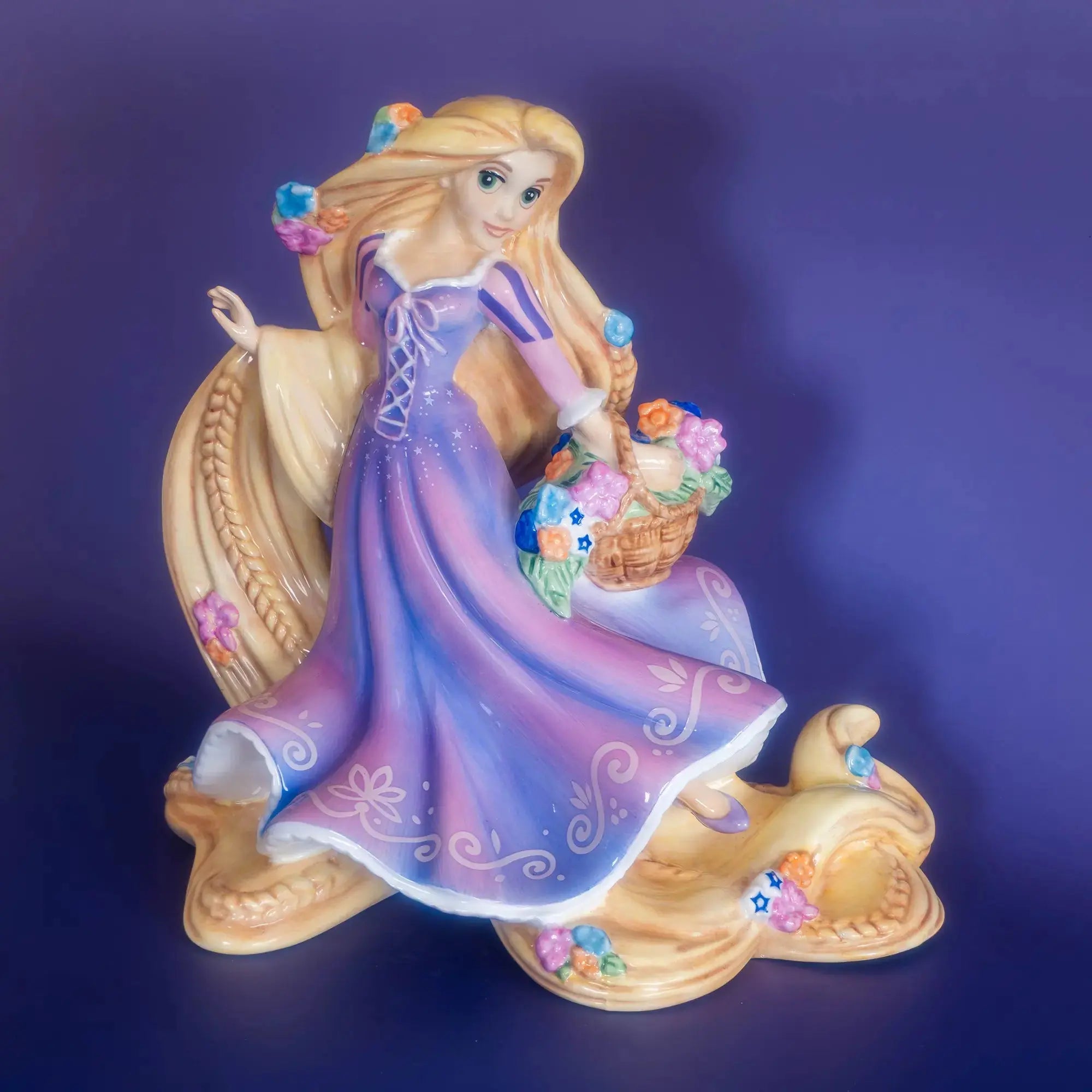 English Ladies Disney Tangled Princess Rapunzel Figurine