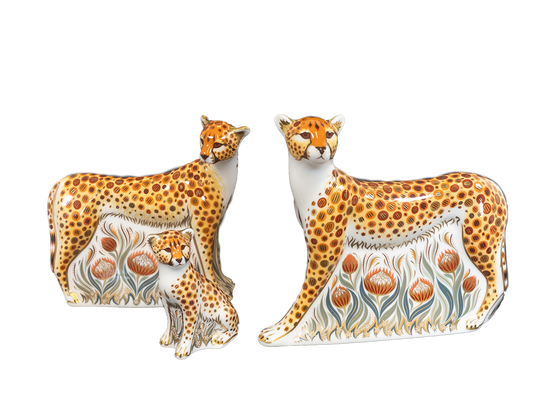 Royal Crown Derby Cheetah Family Paperweights Charterwells-Ex-Display