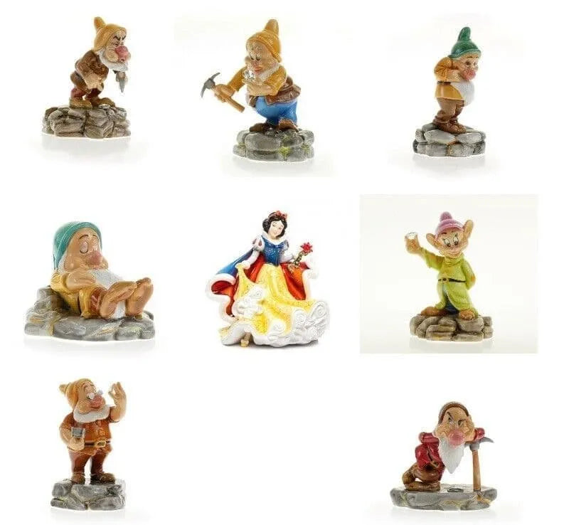 English Ladies Disney Princess Snow White & 7 Dwarfs Figurines